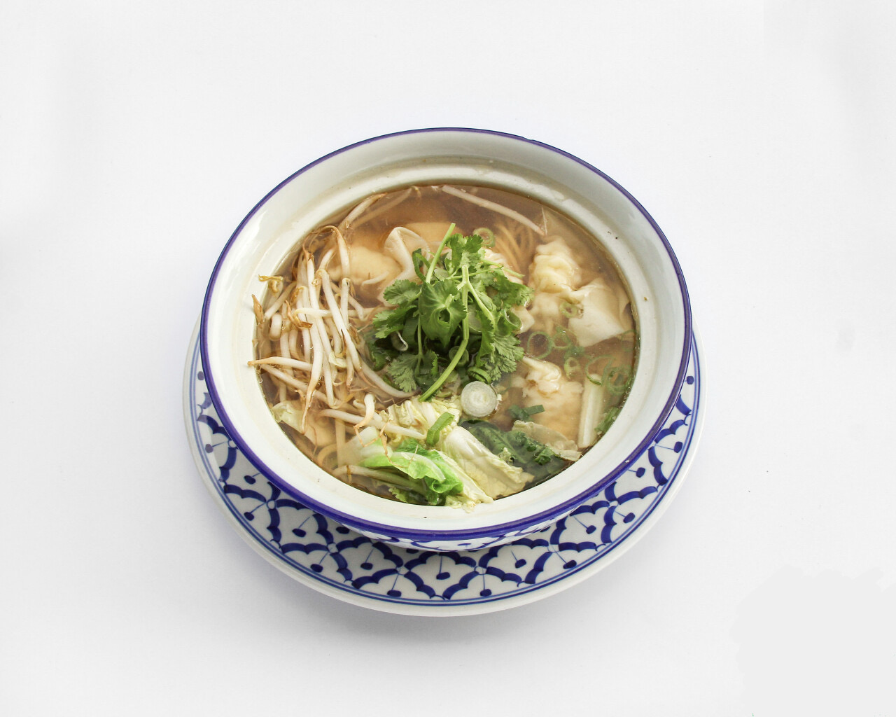 Potage aux raviolis de crevettes 🦐